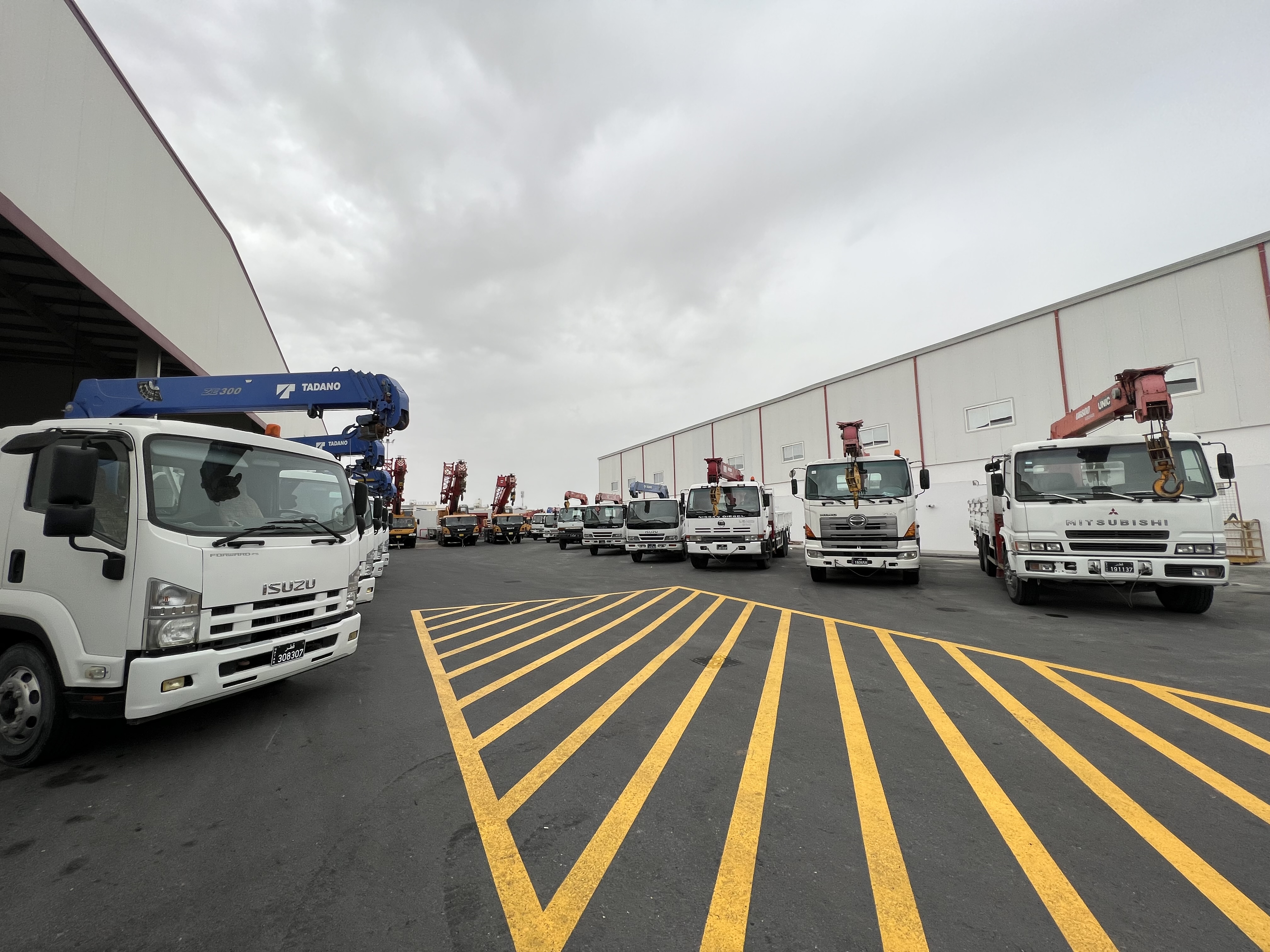 Trucks & Cranes Equipment Fleet